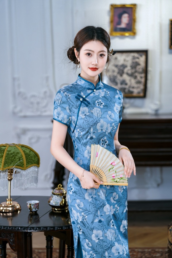 蓝色花纹旗袍 503-5