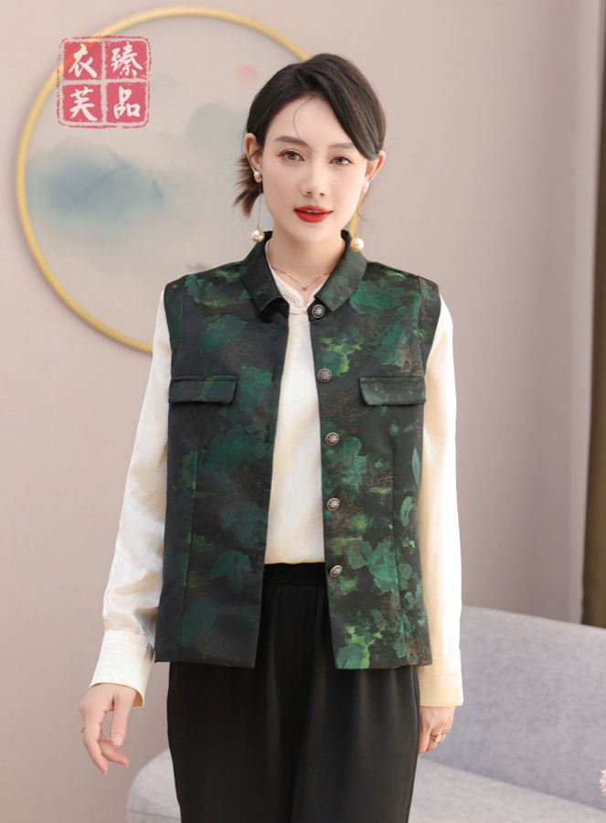 黑绿中式花纹马甲